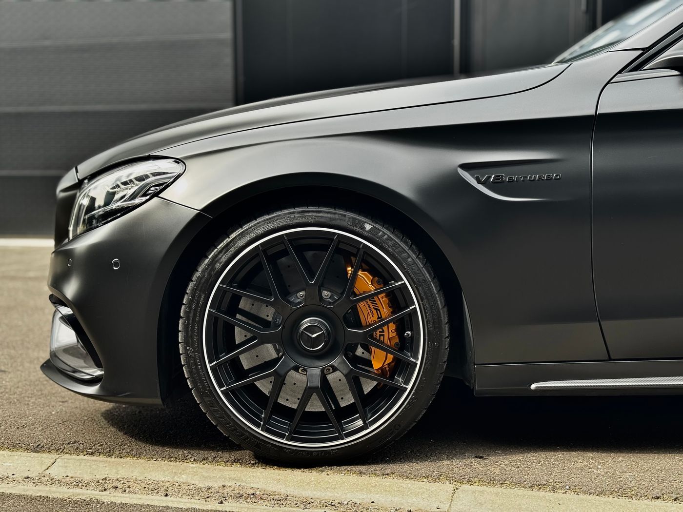 Mercedes-AMG C63 S na een keramische coating behandeling bij Eye For Detailing